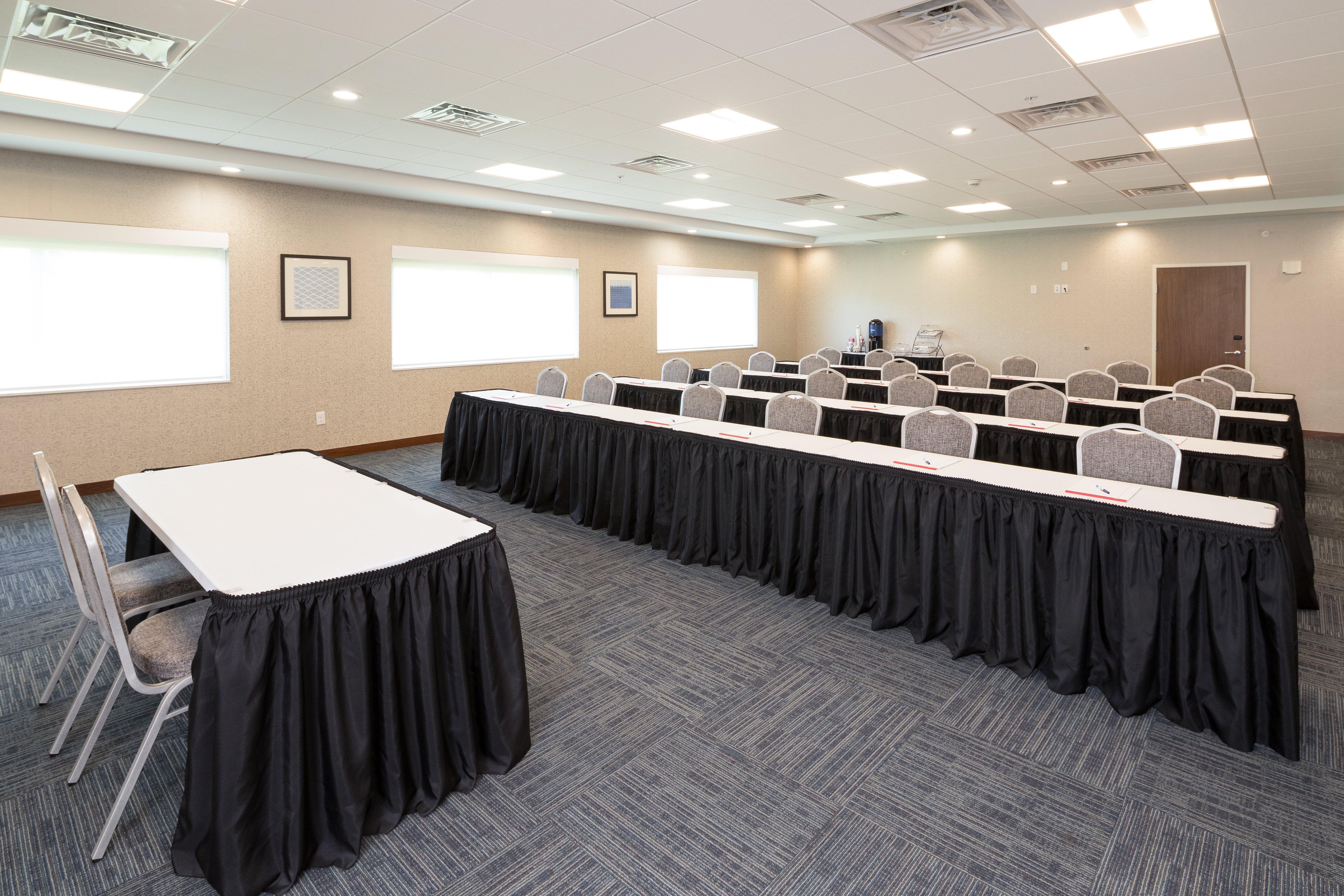 Holiday Inn Express & Suites - Portage By Ihg Eksteriør billede